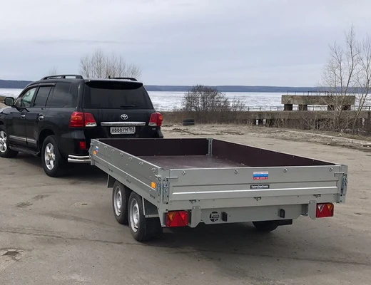 Прицеп бортовой двухосный без тормоза ССТ-7132-24 (платформа Ш=1821 мм)