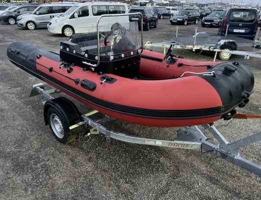 Лодка Navigator 380 R консоль дистанция