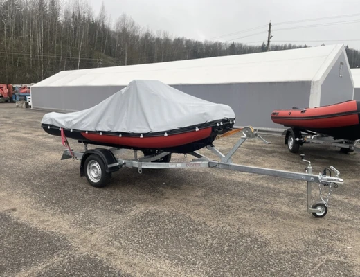 Лодка Navigator 380 R консоль дистанция