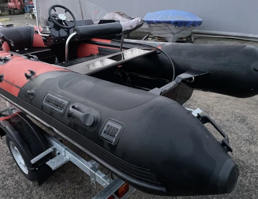 Лодка Navigator 380 R консоль дистанция