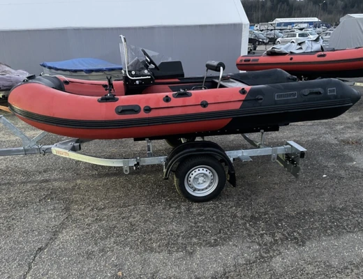 Лодка Navigator 380 R консоль дистанция