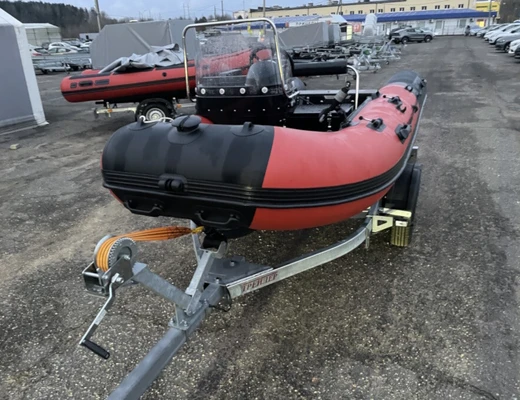 Лодка Navigator 380 R консоль дистанция