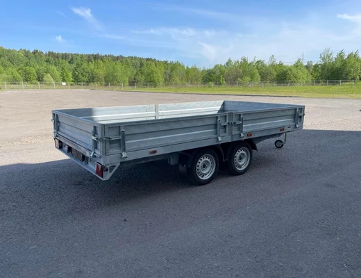 Прицепы платформы со съемными бортами и без них для перевозки грузов и спецтехника
