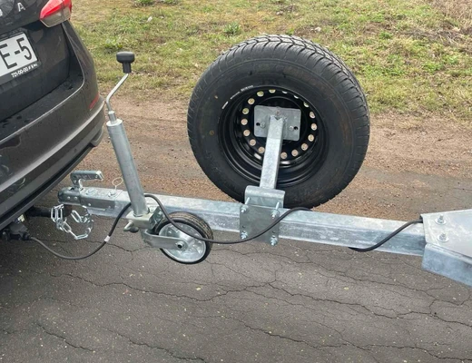 Прицеп для перевозки байдарок, лодок, каноэ и каяков