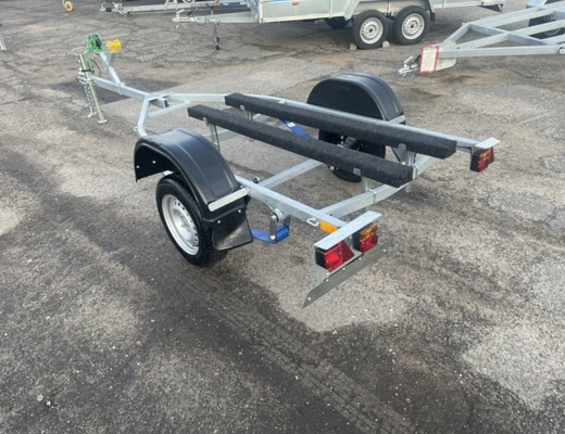 Прицеп Treiler Модель 829440 Исполнение Дельфин 3,9 рес Газель без колес