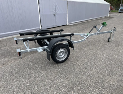 Прицеп Treiler Модель 829440 Исполнение Дельфин 3,9 рес AL-Ko БЕЗ КОЛЕС Передвижная ось вдоль рамы