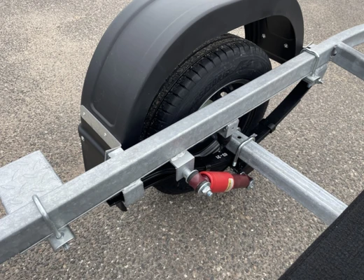 Прицеп Treiler Модель 829440 Исполнение Дельфин 3,9 рес AL-Ko БЕЗ КОЛЕС Передвижная ось вдоль рамы