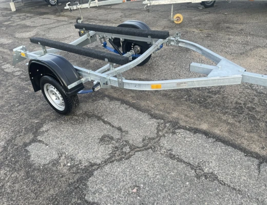 Прицеп Treiler Модель 82944С Исполнение Дельфин 4,2 рес БЕЗ КОЛЕС