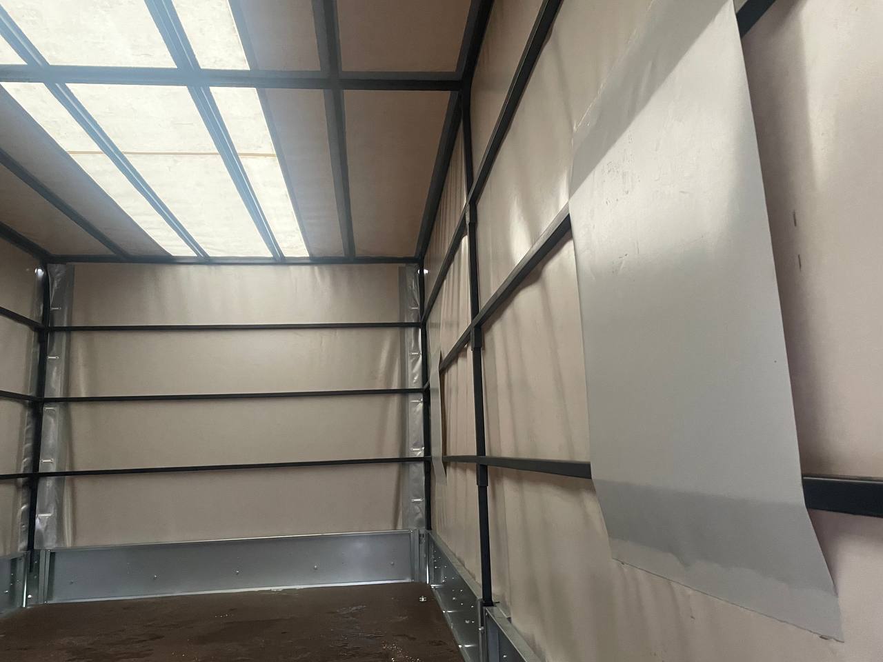 Прицеп Treiler Модель 829850 Исполнение 3,5x1.5 рес +- Прицеп Treiler Модель 829850 Исполнение 3,5x1.5 рес +-